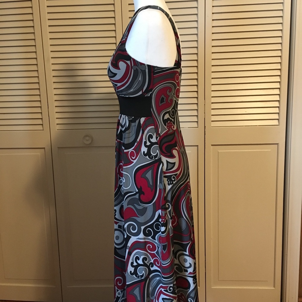 Dress - Picture 2 of 7